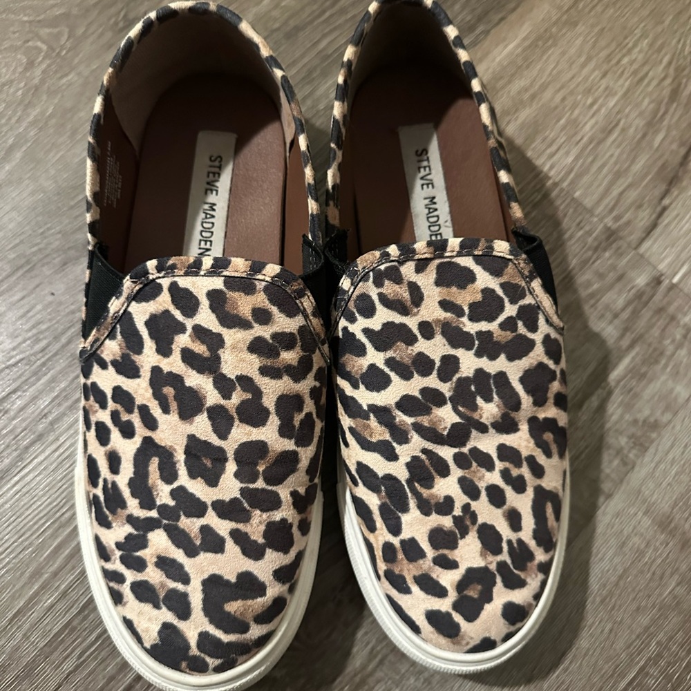 Steve Madden Kids Leopard Print Sneakers